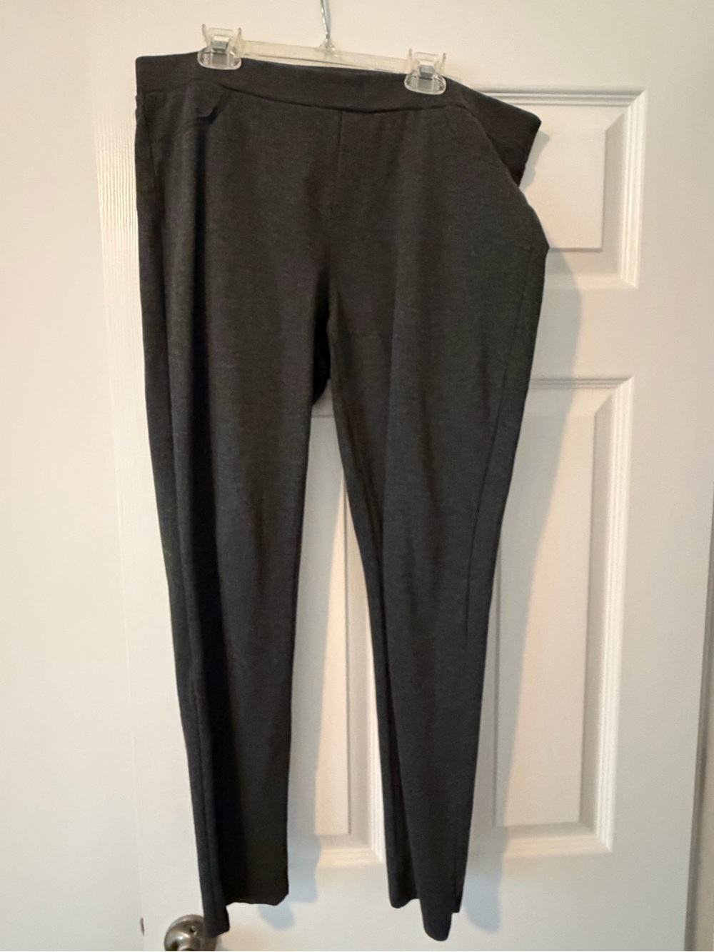 Ellen Tracy Charcoal Gray Slim Leg Ponte Pants with Faux Back Pockets